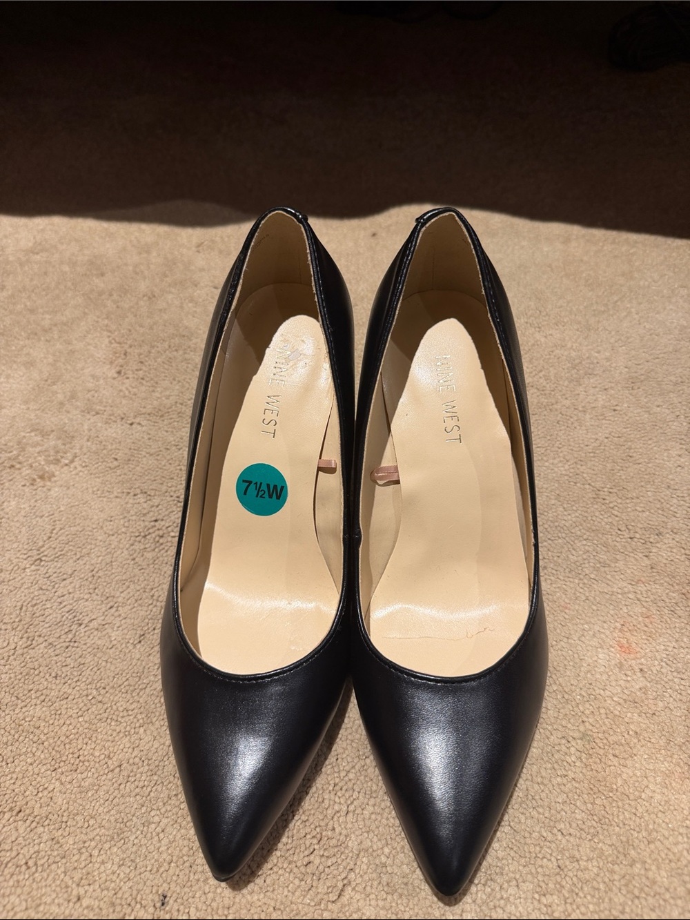 New Nine West Classic Black Pointed-Toe Pumps
